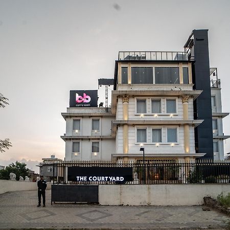 The Courtyard - Beyond Bar & Club Hotel Udaipur Eksteriør billede