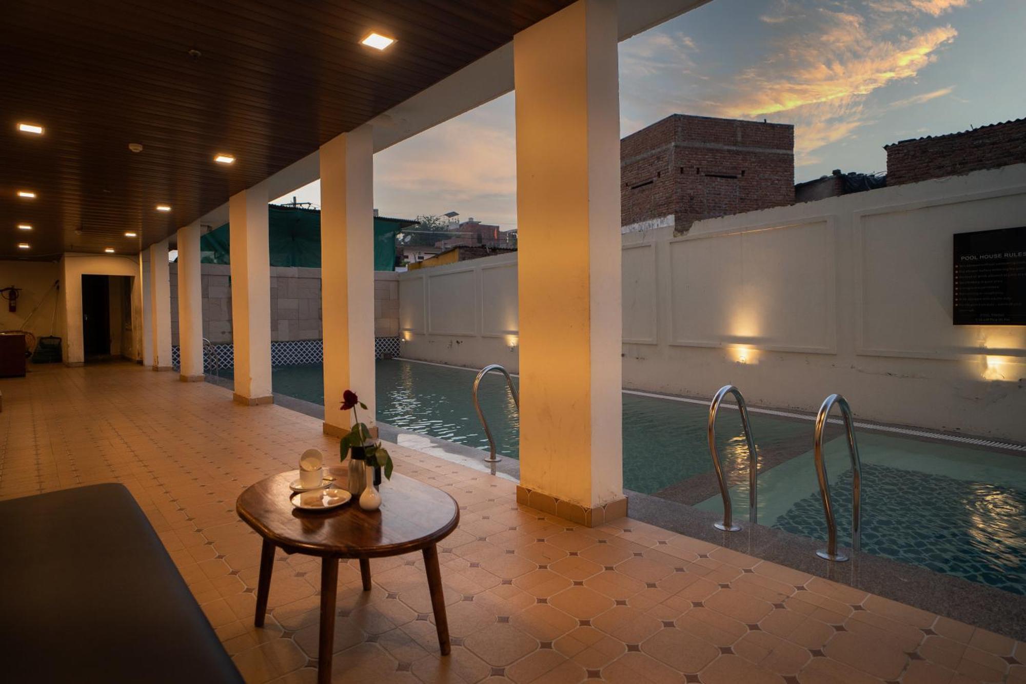 The Courtyard - Beyond Bar & Club Hotel Udaipur Eksteriør billede