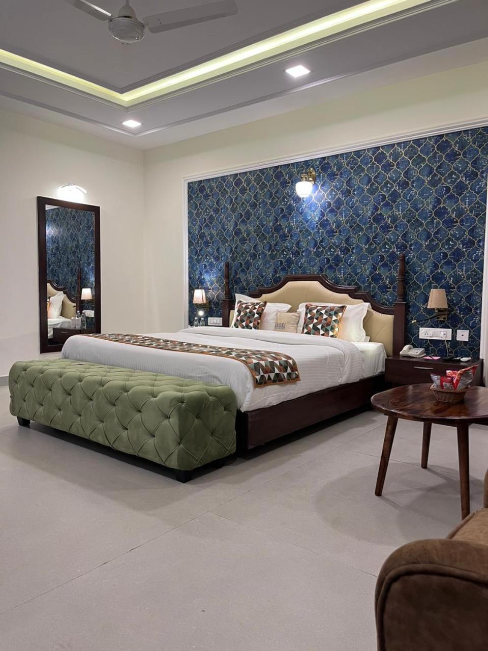 The Courtyard - Beyond Bar & Club Hotel Udaipur Eksteriør billede